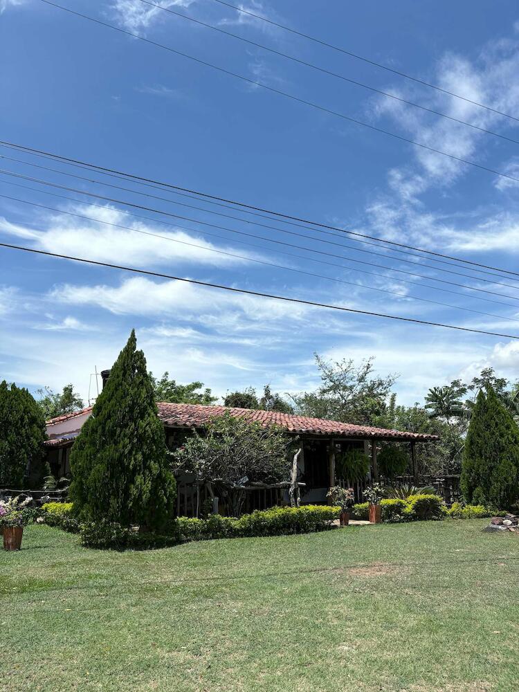 Sueño Real Campestre Hostel
