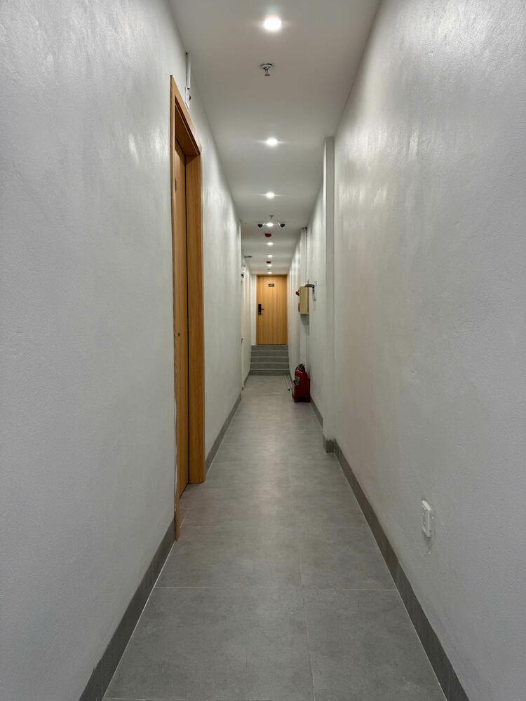 Hanoi Wanderlust Hostel & Travel