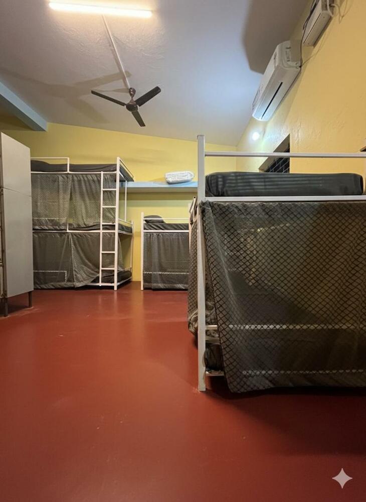 Mogambo Hostel & Stays, Vagator