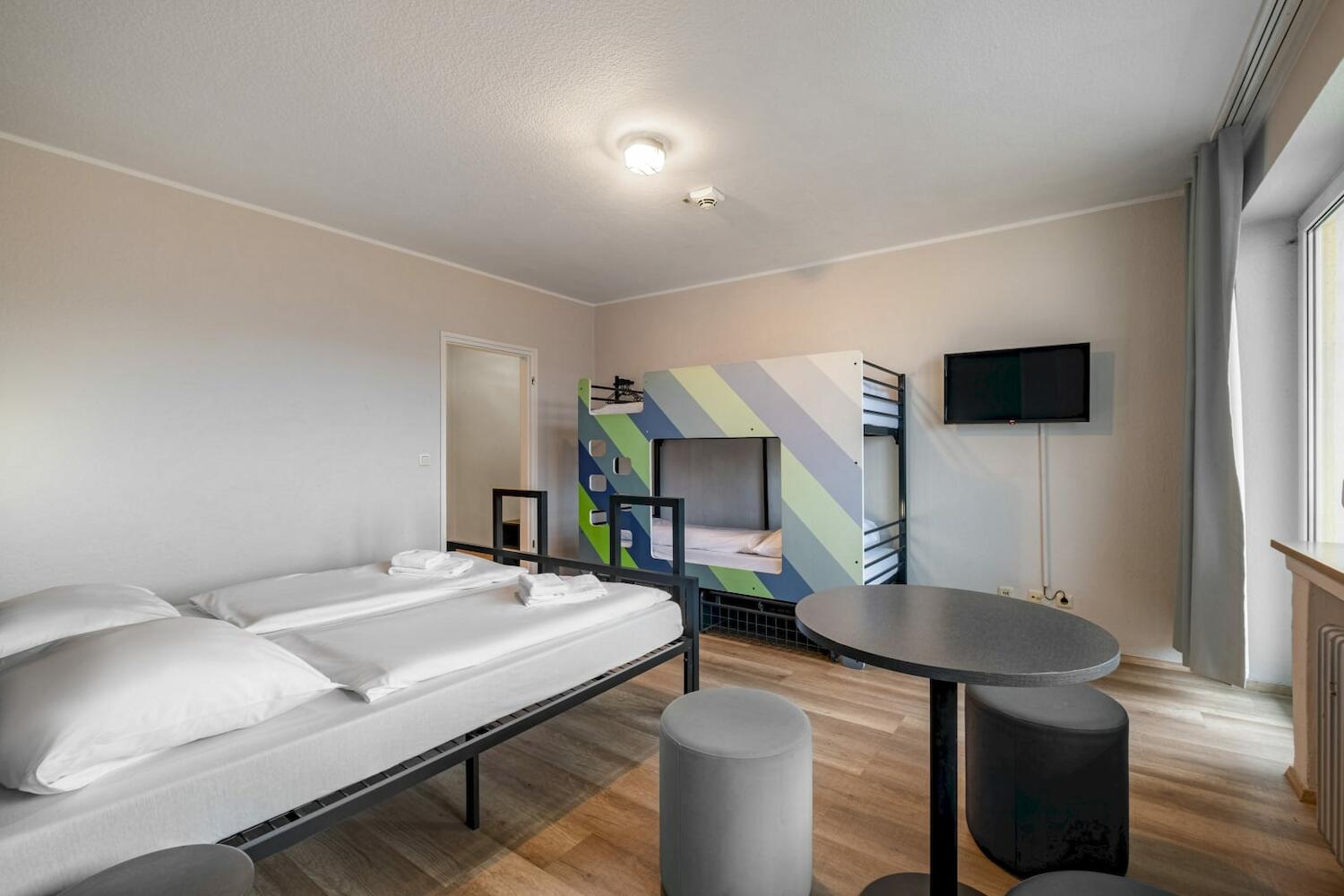 HONEST Reviews of A&O München Hauptbahnhof Hostel in HONEST Reviews of A&O München Hauptbahnhof Hostel in