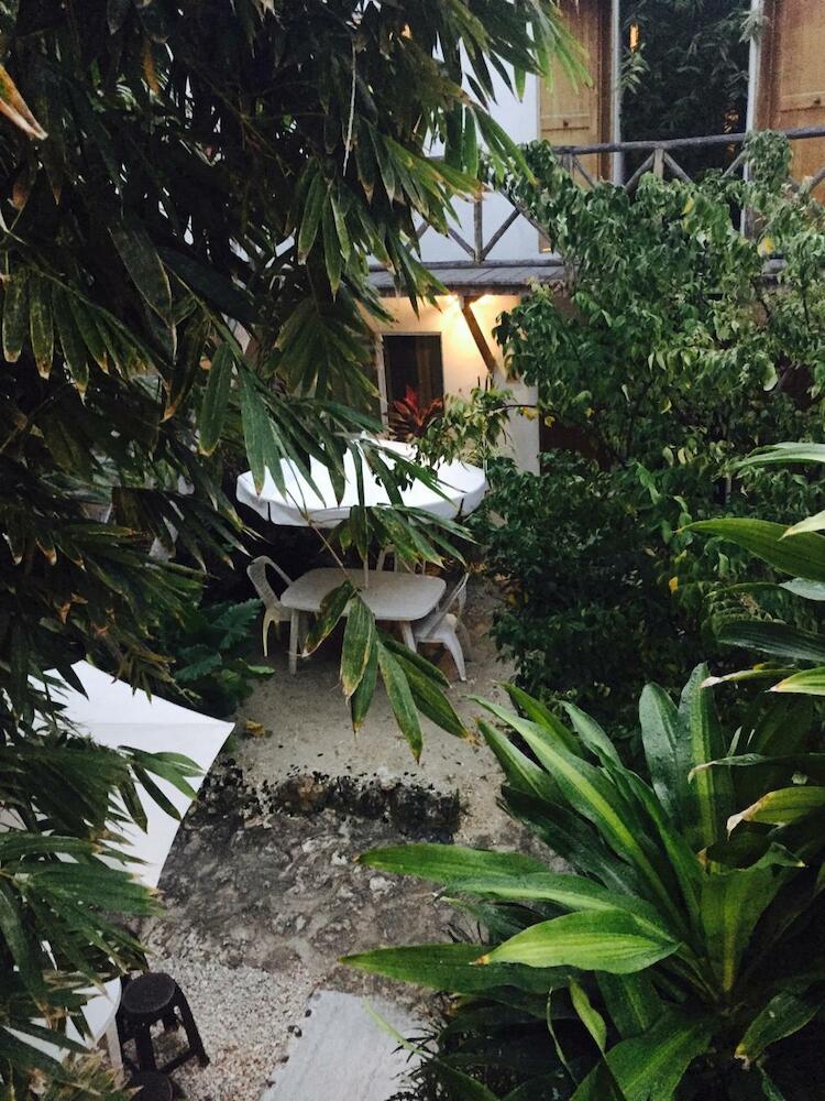 Hostal Jardin, Mahahual