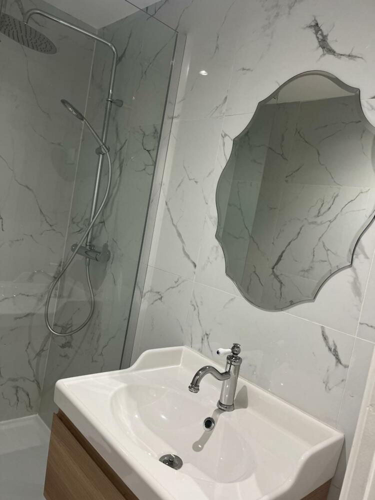 Hostel Lyonnais, Nice