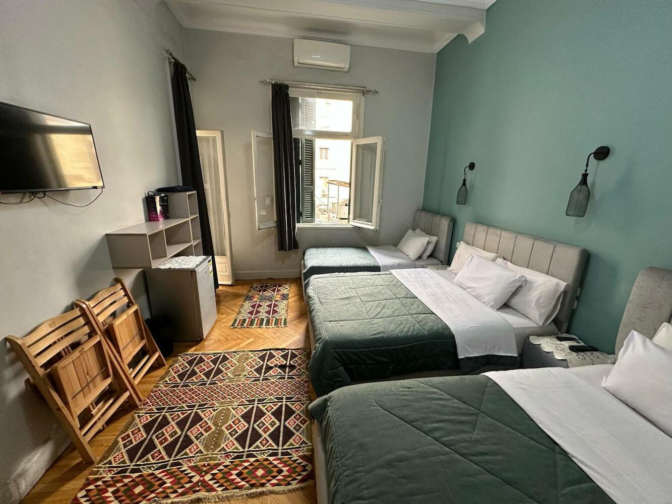 Cheers Hostel, Cairo