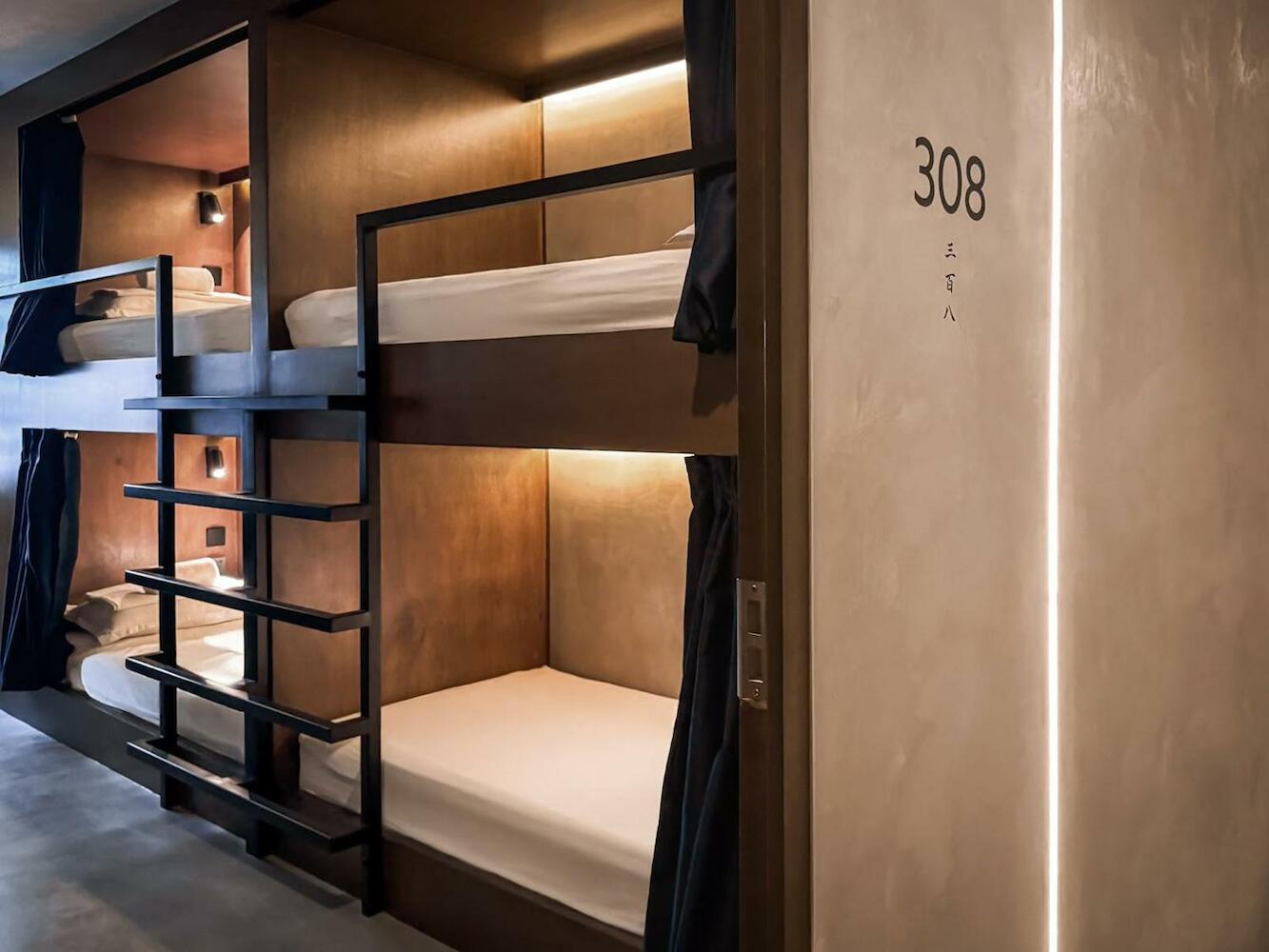 Yamato Hostel, Manila