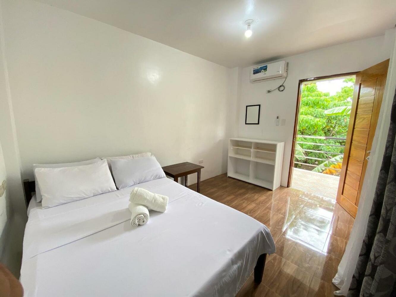 Hapitanan Hostel Siargao, General Luna
