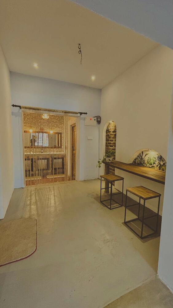 The Riptide Womens Hostel
