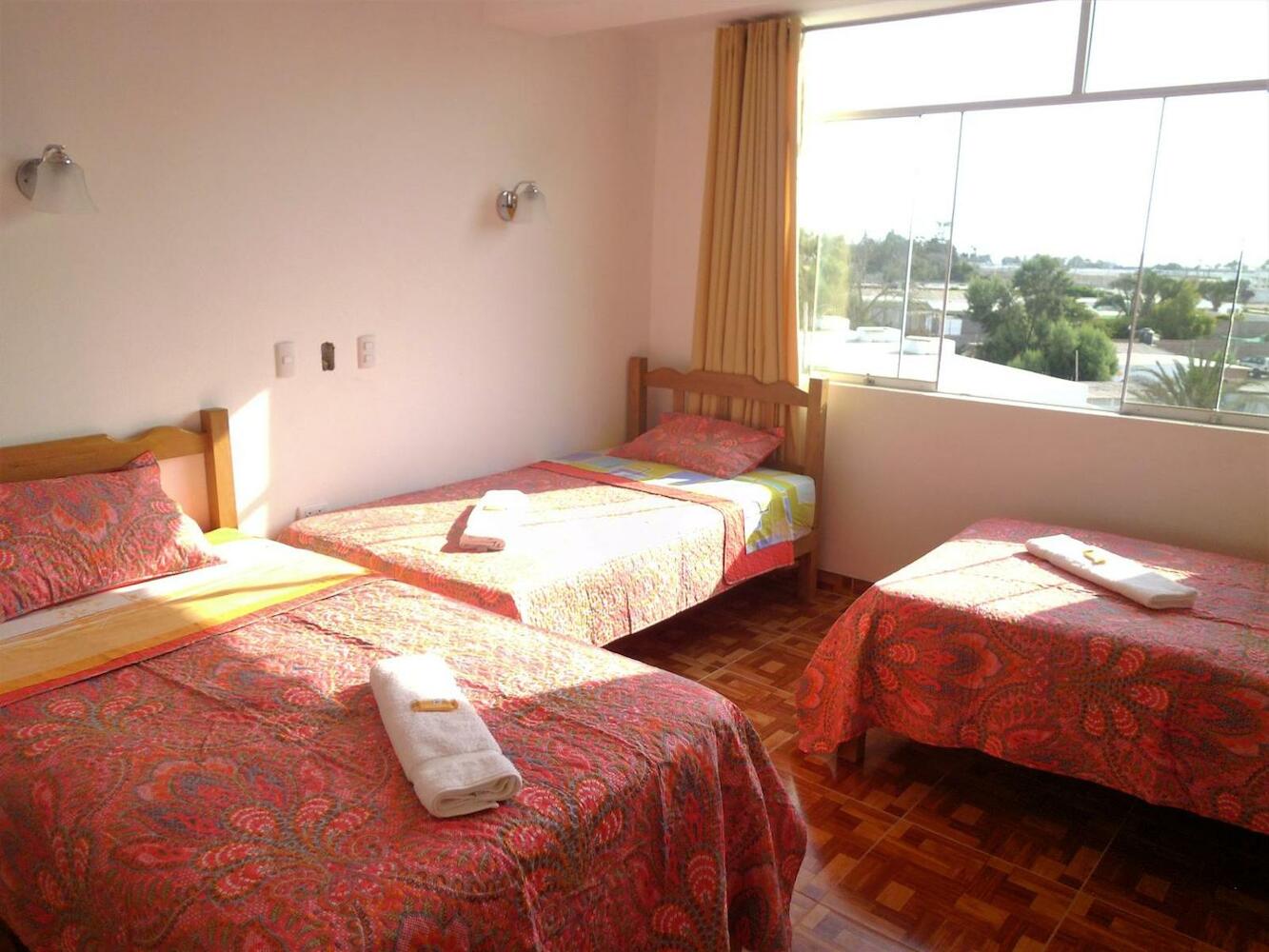 Icthus Paracas Backpackers, Paracas