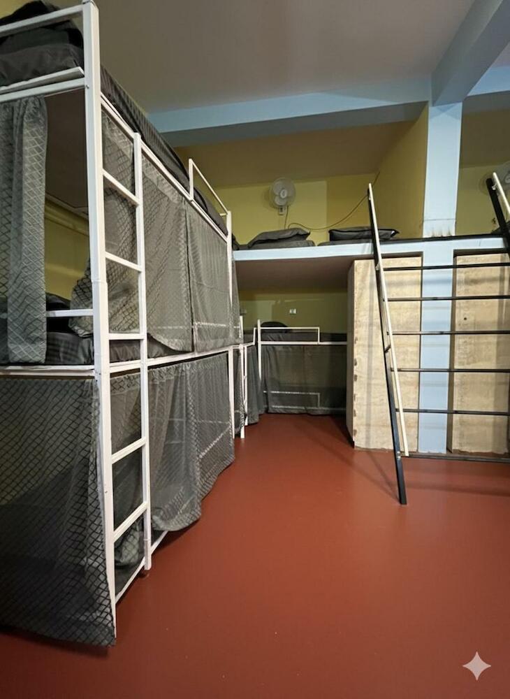 Mogambo Hostel & Stays, Vagator