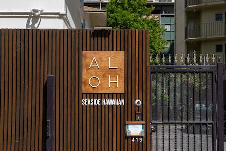 Aloh Seaside Women's Hostel, Honolulu