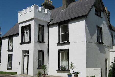 Best for Solo Traveler: The Valley House Hostel & Bar, Doogort