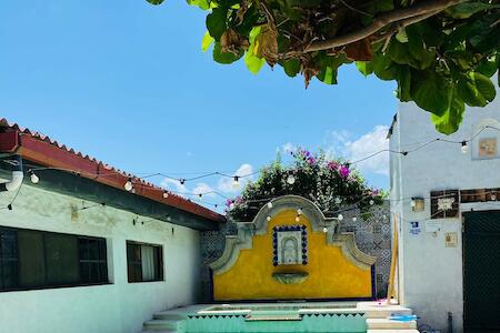 Old Bells Hostel, Santa Ana