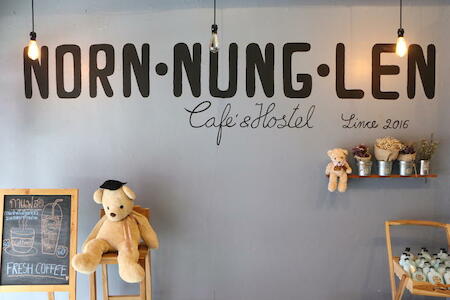 Norn Nung Len Cafe & Hostel