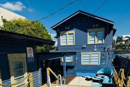 Blue Little Havana, Miami Beach