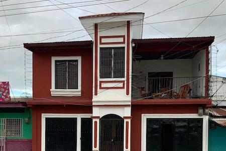 La Dolce Vita Francophone, Esteli La Dolce Vita Francophone, Esteli