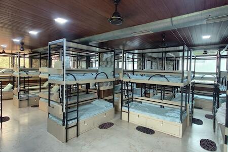 Vijay Cozy Corner Hostel, Navi Mumbai