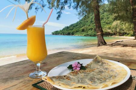 Best Party Hostel: Sleeping Trees, Koh Rong Sanloem