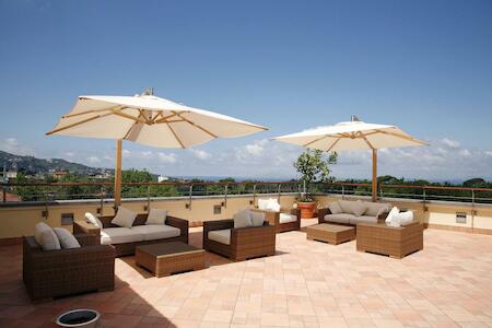 Seven Hostel, Sorrento