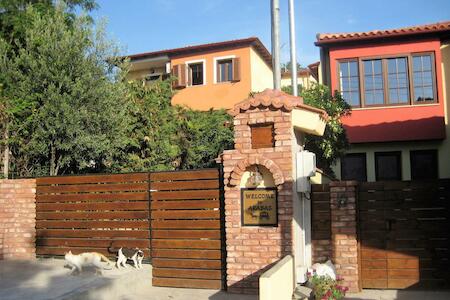 Thessaloniki Studios Arabas, Thessaloniki