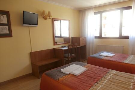 Best for Solo Traveler: Hostal El Volante, Estella