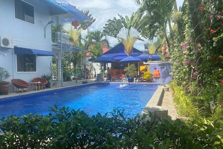 Mejor Hostal de Fiesta: Villa Blue Lagoon, Sihanoukville