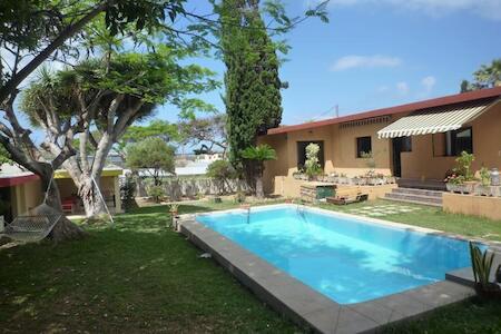 Best for Female Solo Traveler: Lagarto Backpackers Hostel, Isla Tenerife