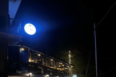 Hogwards bunk & beans, Dharmsala