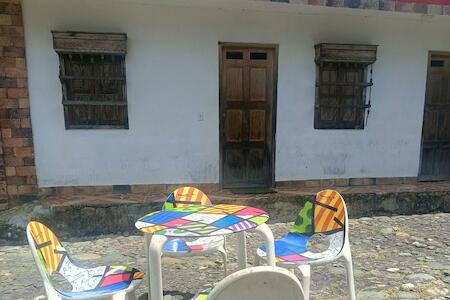 Dormitorios - BaÑo Y Tv, Guarne Dormitorios - BaÑo Y Tv, Guarne