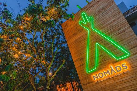 Nomads Hotel, Hostel & Beachclub