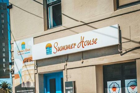Summer House Backpackers, Melbourne