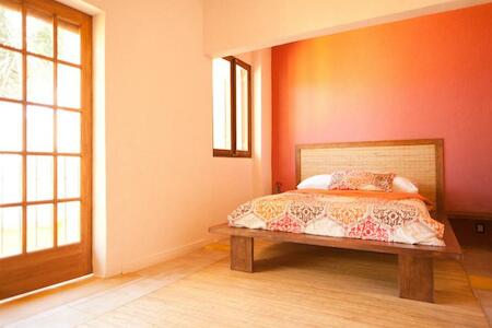 Best for Solo Traveler: Hostal San Pancho, San Francisco