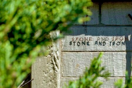 石と鉄-STONE & IRON
