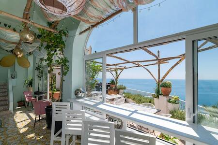 Best Party Hostel: Hostel Brikette, Positano