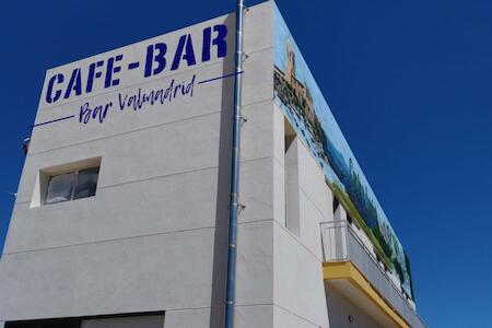 Best for Solo Traveler: Albergue Valmadrid, Valmadrid