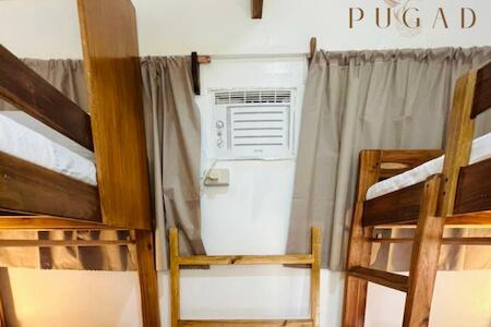 Pugad Hostel,, El Nido