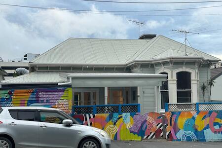 Best for Female Solo Traveler: Worldwide Backpackers, Wellington