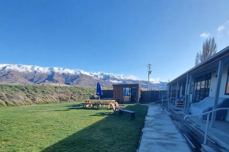 Pennys Drop Inn, Cromwell Pennys Drop Inn, Cromwell