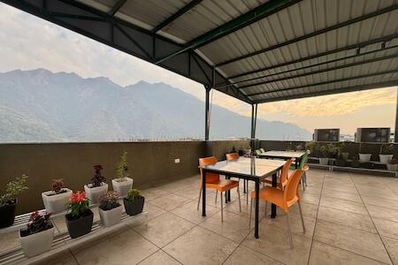 Best for Female Solo Traveler: Back Stayz Laxman Jhula, Rishikesh