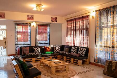 Karibu Nyumbani Hostel, Sokon