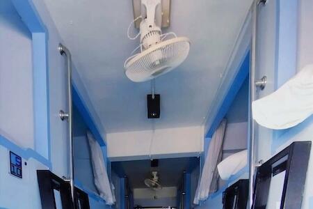 The Port Hostel, Surat Thani