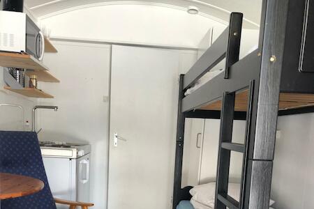 Rena Hostel, Rena Rena Hostel, Rena