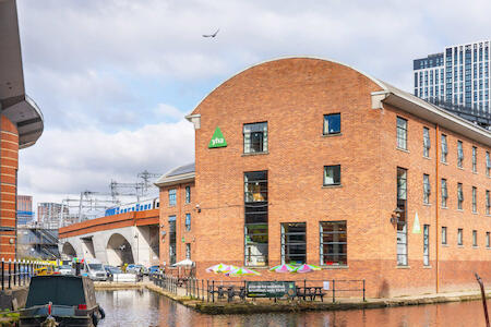 Best for Solo Traveler: Yha, Manchester