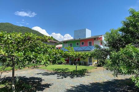 Best for Solo Traveler: AymuraY Hostel e Pousada, Penha