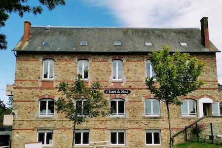 Best for Solo Traveler: L'Etape du Mont, Mont Saint Michel