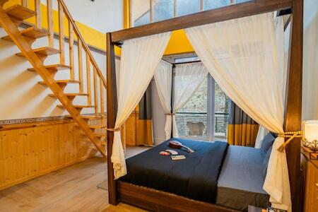 Best for Solo Traveler: The Hosteller, Jibhi