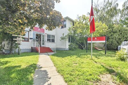 Best for Solo Traveler: HI - Penticton Hostel, Penticton