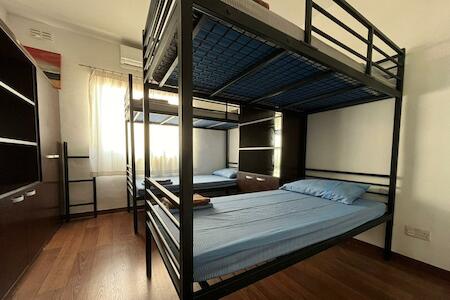 Jopa Sorority, Is-Swieqi