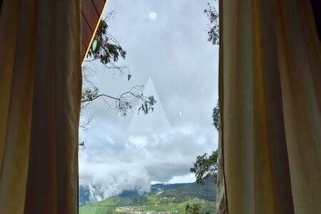 Wrongturnclub Hilltop Adventure Stay, Kūkkāl