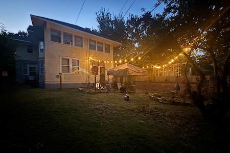 Cozy Bears Bunkers, Memphis