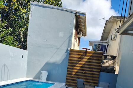 Hostel De Niko, Bombinhas