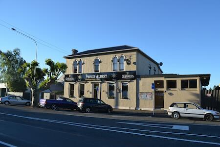 Best Party Hostel: The Prince Albert Backpackers & Bar, Nelson
